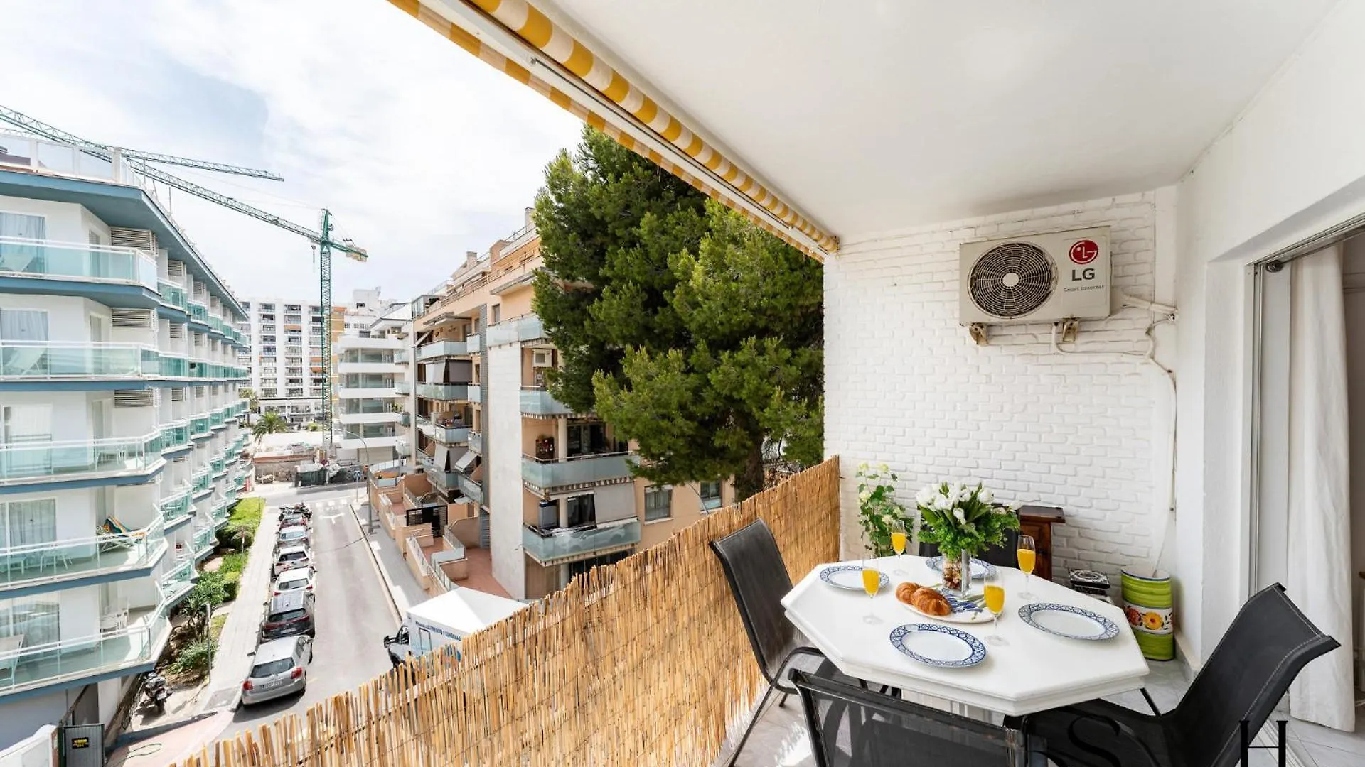 Great Location, Sea View, 2 Bedroom, Steps From The Beach Benalmadena 0*,